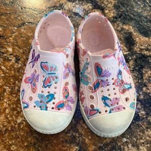 Native toddler size 6 butterfly shoes